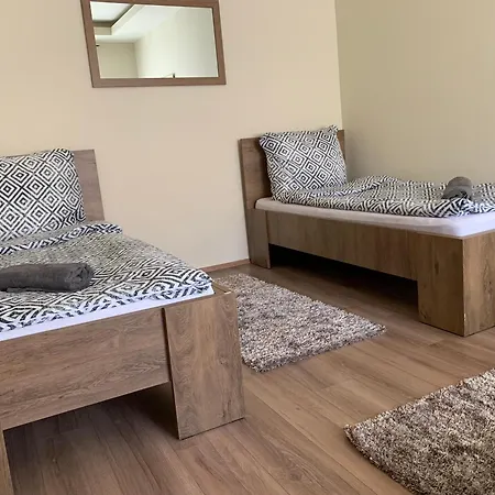 Exclusive - Downtown Apartmán